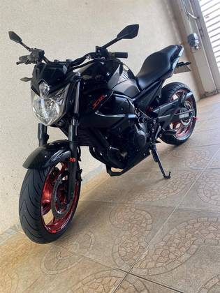 YAMAHA XJ6 N 